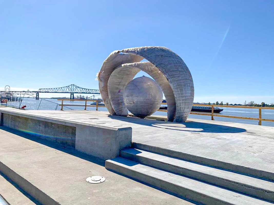 Rotary downtown sculpture 2-DDD mg downtown Baton Rouge