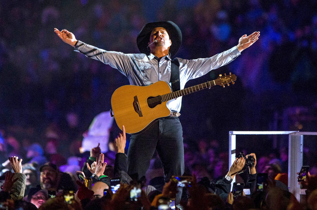 Garth Brooks Concert Indiana