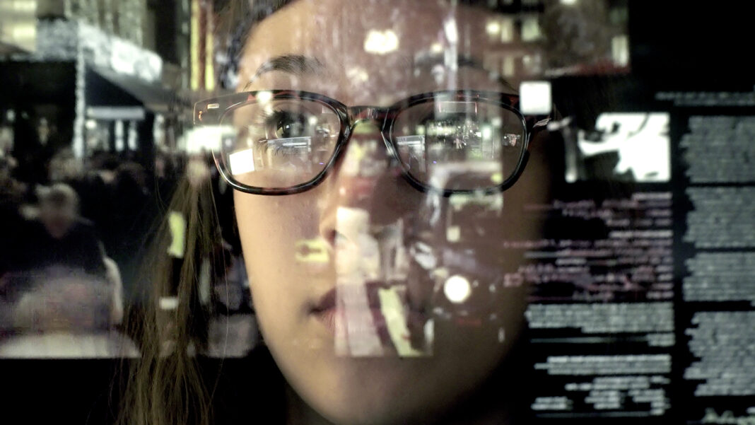 Touch screen analysing commerce