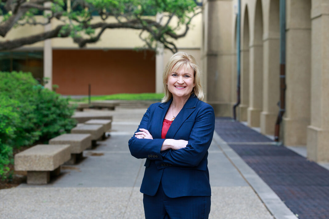 Jane Verret, Campus Federal