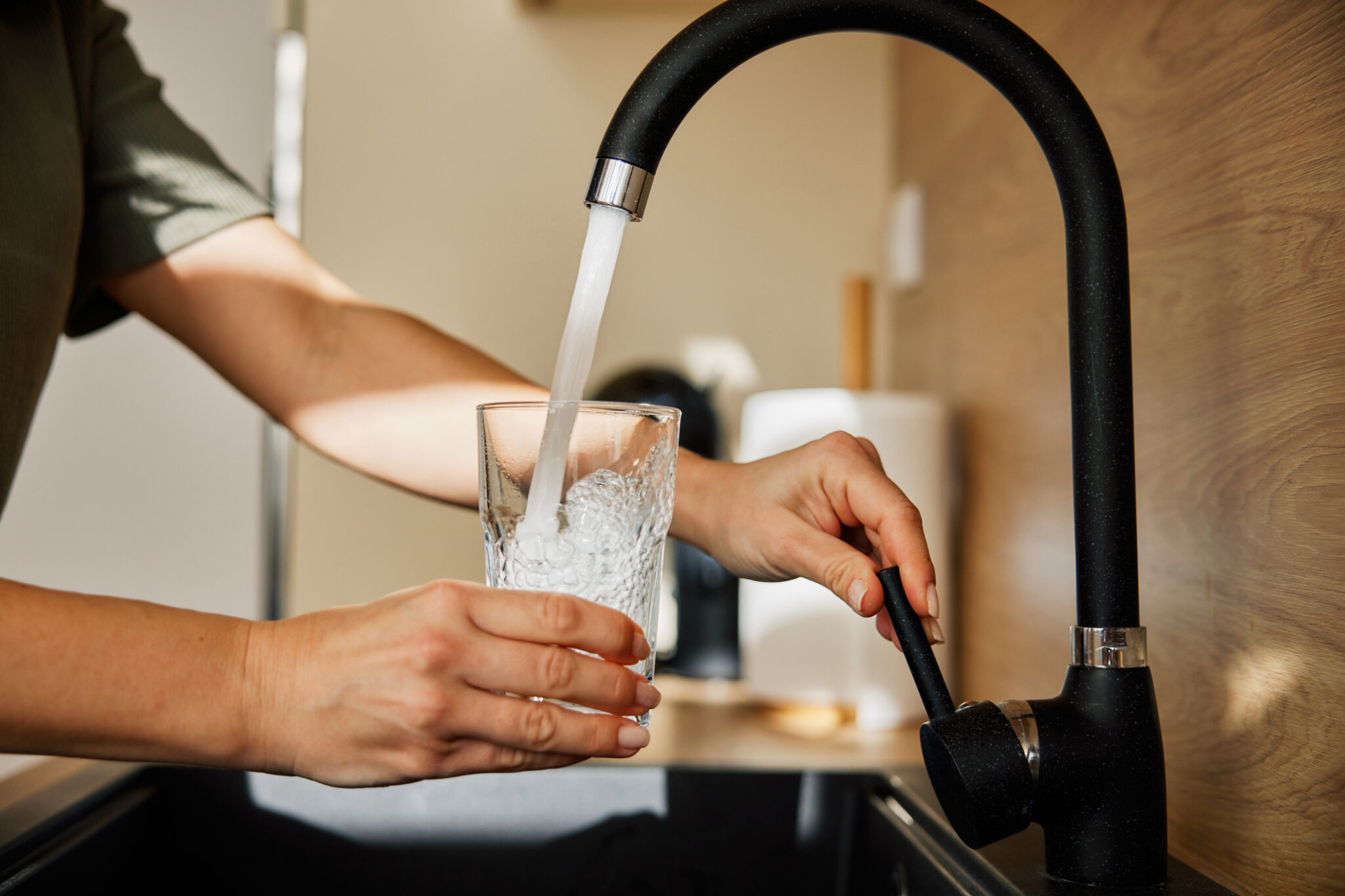 Roundup: Surging water bills / Dyed diesel fuel / US trade gap widens